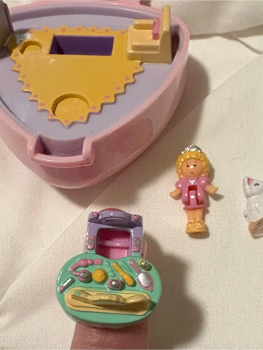 Polly Pocket Polly’s Big Night Out 1991 Ring Case Complete, by Blue Bird